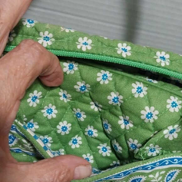 Vera Bradley Green Floral Quilted Shoulder Bag - Picture 3 of 6